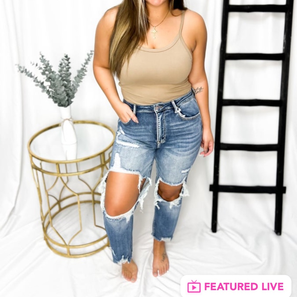 Risen Distressed Denim Jeans